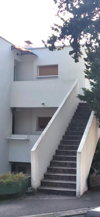 רייקה Apartman Liburna מראה חיצוני תמונה